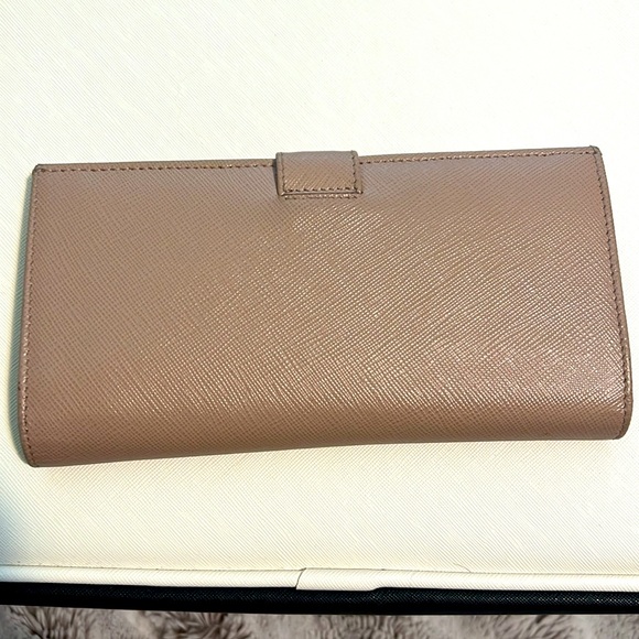 Authentic Prada wallet - Picture 4 of 12